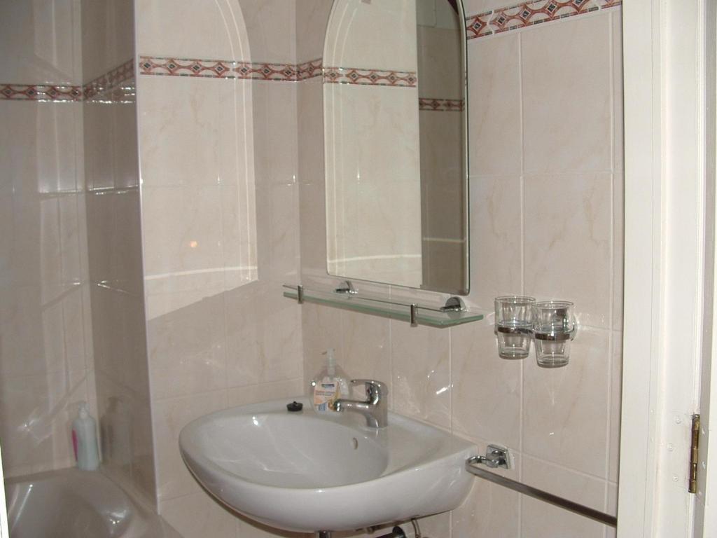 B&B Bij Lieve En Jos Хасселт Номер фото